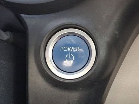 Used 2022 Toyota Sienna LE image 26