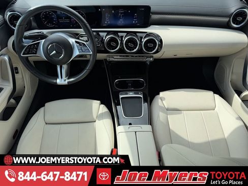Used 2025 Mercedes-Benz CLA 250 image 12