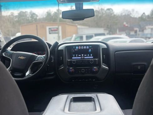 Used 2019 Chevrolet Silverado 2500 LT w/ LT Convenience Package image 25