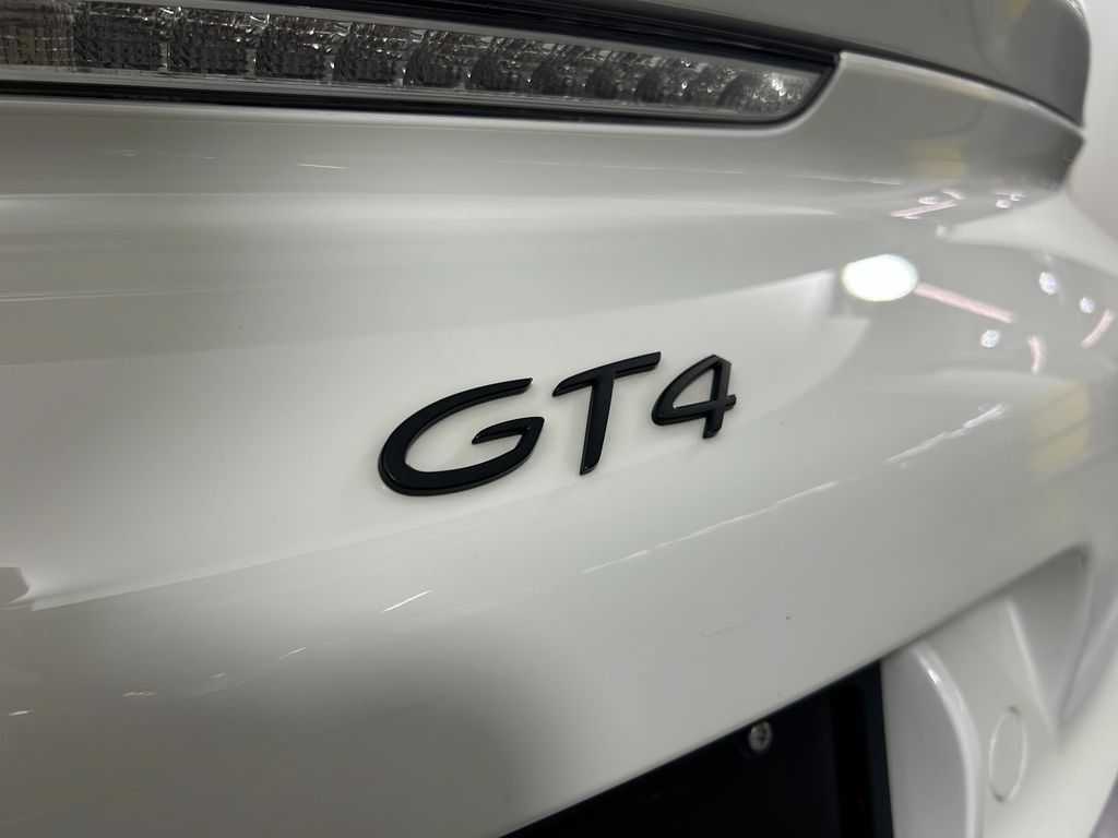 Certified 2016 Porsche Cayman GT4 RWD image 12