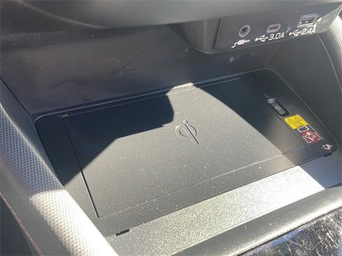 Used 2025 Subaru Forester Sport image 33