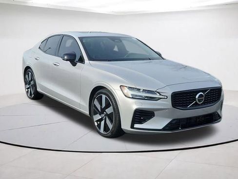 Certified 2025 Volvo S60 T8 Ultra image 1