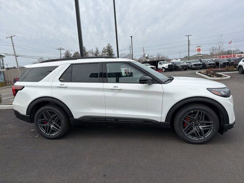 New 2026 Ford Explorer ST image 2