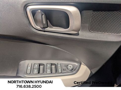 Used 2023 Hyundai Venue SEL w/ Cargo Package FWD image 29