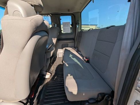Used 2006 Ford F250 XLT AWD/4WD image 5
