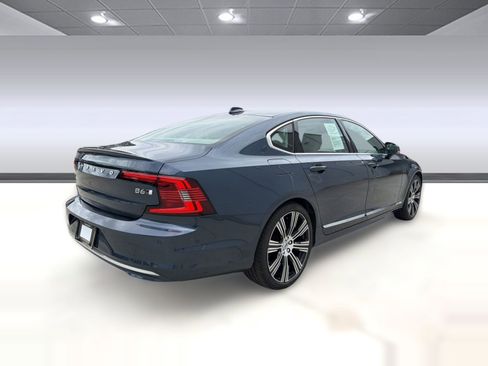 Certified 2023 Volvo S90 B6 Ultimate w/ Protection Package Premier AWD/4WD image 9