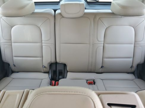 Certified 2024 Lincoln Navigator Reserve AWD/4WD image 20