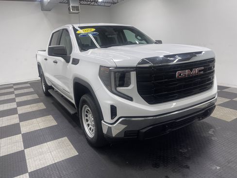 Used 2022 GMC Sierra 1500 Pro w/ Convenience Package image 6