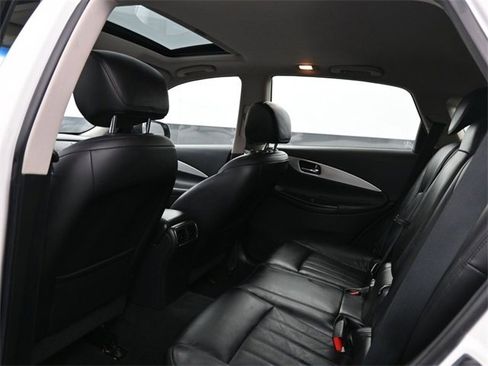 Used 2017 INFINITI QX50 Base image 15