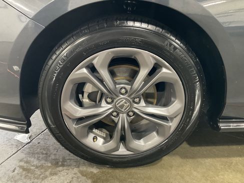 Used 2024 Honda Accord EX image 10