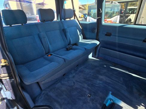 Used 1993 Volkswagen Eurovan GL image 12