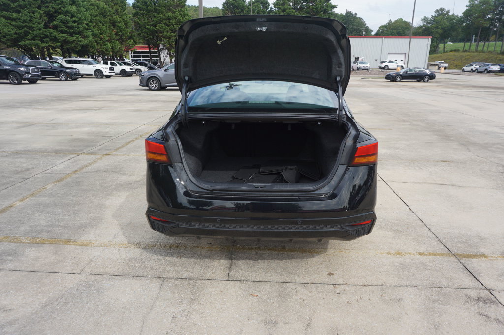 Used 2023 Nissan Altima 2.5 S FWD image 14