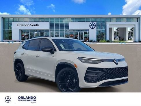 New 2026 Volkswagen Tiguan SE R-Line image 1