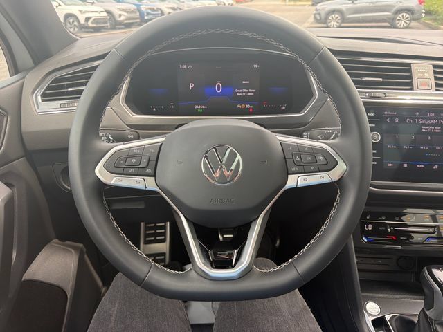 Certified 2023 Volkswagen Tiguan SE R-Line AWD/4WD image 14