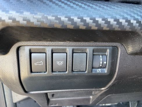 Used 2023 Subaru Ascent Premium w/ Convenience Package AWD/4WD image 44