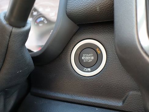 Used 2025 RAM 2500 Laramie image 21