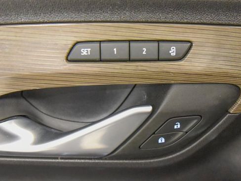 Used 2022 GMC Terrain Denali image 16