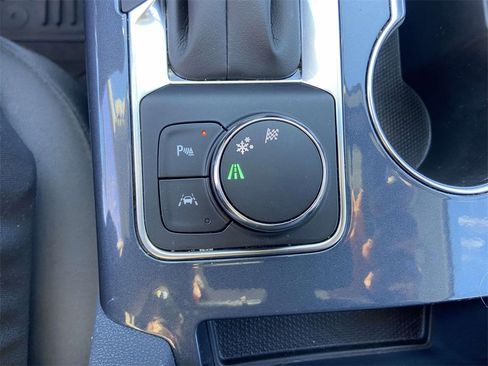 Used 2021 Chevrolet Blazer LT image 25