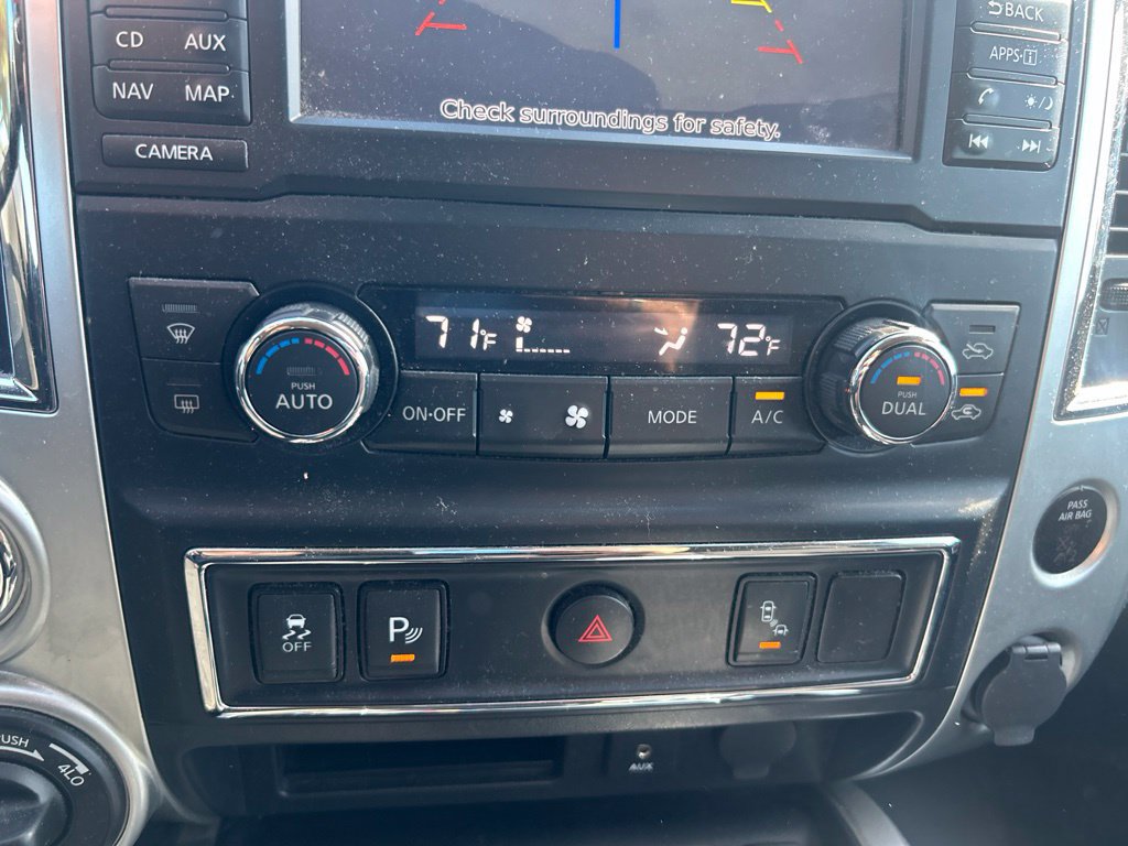 Used 2018 Nissan Titan SV w/ SV Convenience Package AWD/4WD image 17