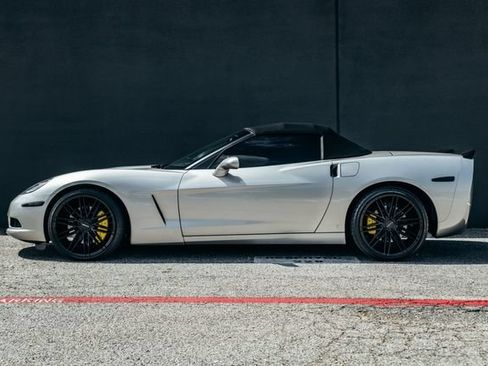 Used 2008 Chevrolet Corvette Convertible w/ Preferred Equipment Group RWD image 34