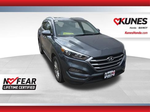 Used 2017 Hyundai Tucson SE image 1