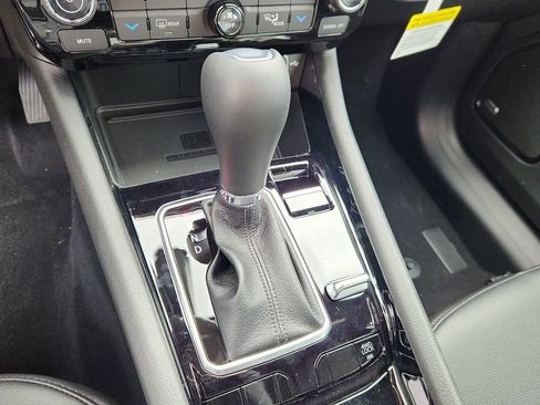 New 2026 Jeep Compass Limited w/ Sun, Sound & Navigation Group image 13