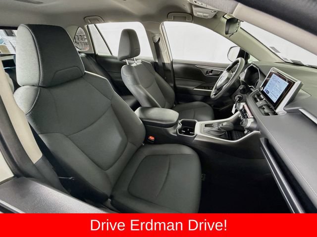 Certified 2025 Toyota RAV4 LE FWD image 23