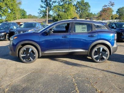 New 2026 Nissan Kicks SR w/ Cold Weather Package