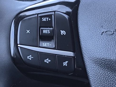 Used 2022 Ford Escape SE w/ Cold Weather Package AWD/4WD image 23