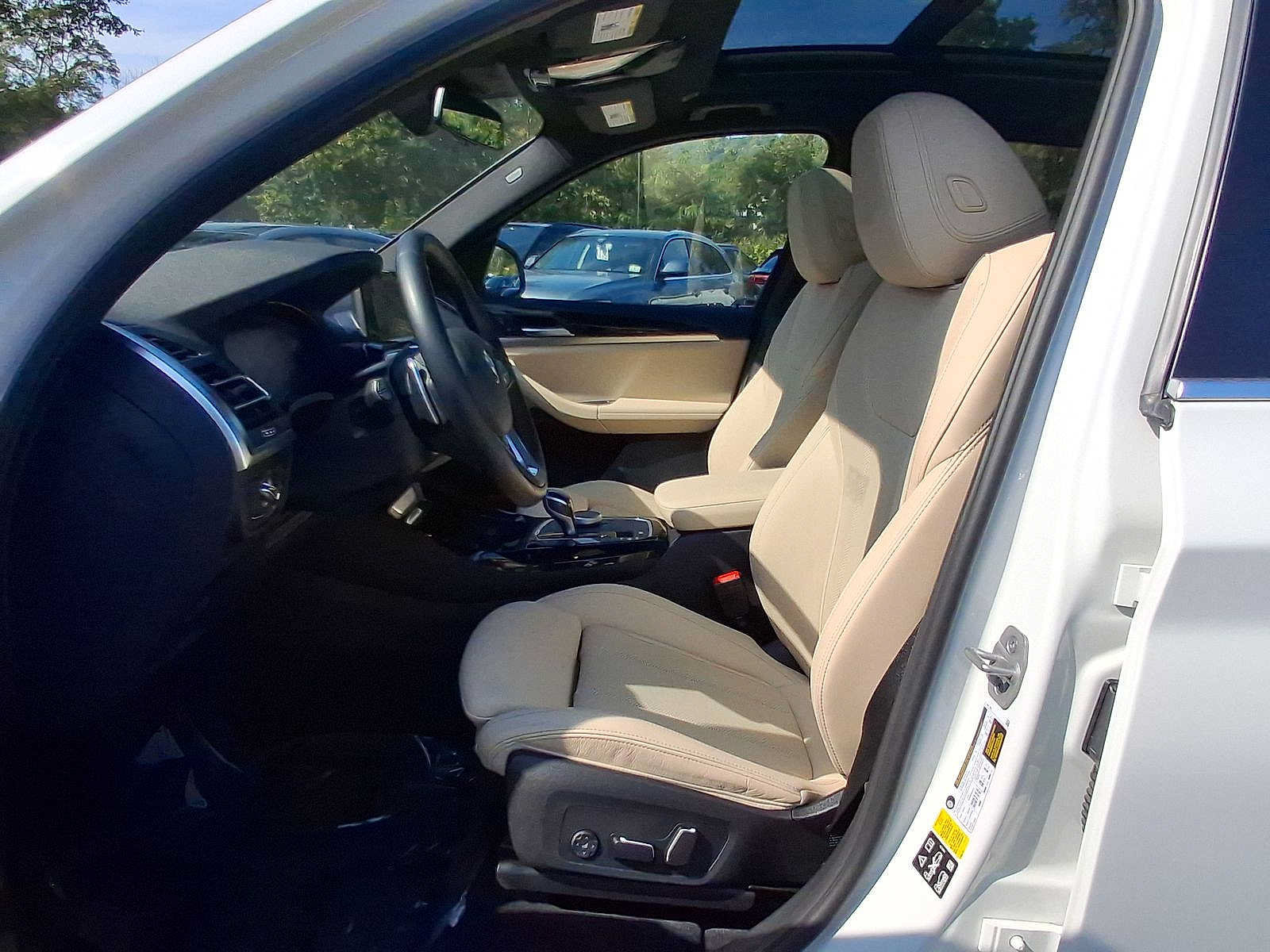 Used 2024 BMW X3 xDrive30i w/ Convenience Package AWD/4WD image 17