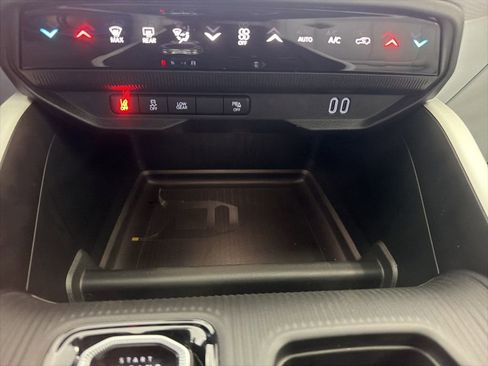 New 2026 Jeep Cherokee Limited AWD/4WD image 15