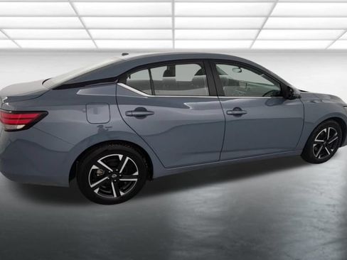 Used 2024 Nissan Sentra SV FWD image 8