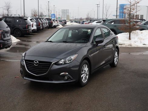 Used 2015 MAZDA MAZDA3 i Touring image 3