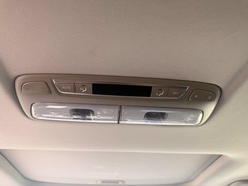 Used 2025 Kia Telluride S FWD image 14