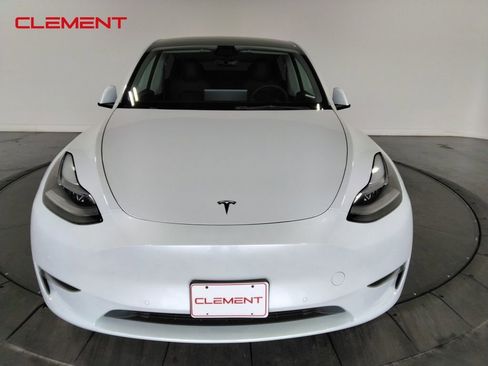 Used 2022 Tesla Model Y Performance image 2