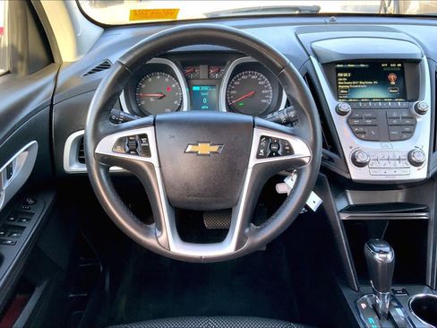 Used 2017 Chevrolet Equinox LT w/ Convenience Package AWD/4WD image 7