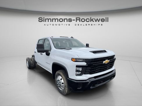 New 2026 Chevrolet Silverado 3500 W/T AWD/4WD image 3