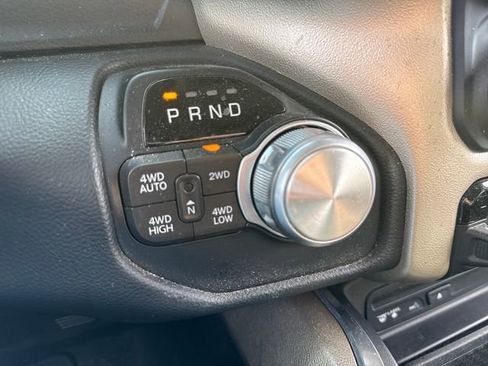 Used 2019 RAM 1500 Laramie AWD/4WD image 35