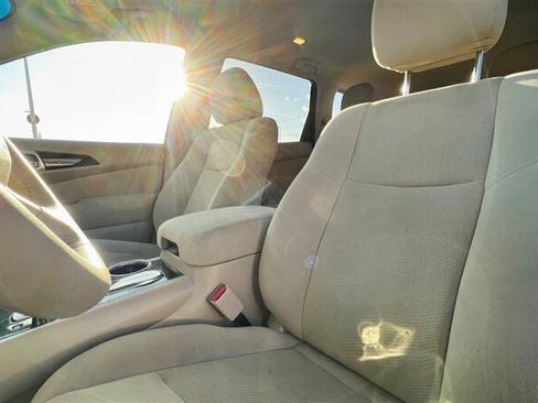 Used 2015 Nissan Pathfinder SV FWD image 10