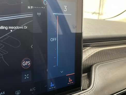 Used 2024 Lincoln Corsair Reserve w/ Equipment Group 201A image 23