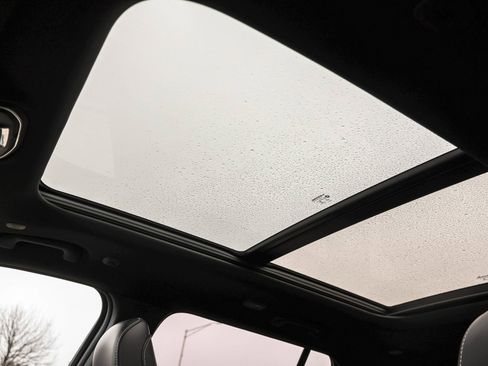 New 2025 Jeep Grand Cherokee Limited image 8