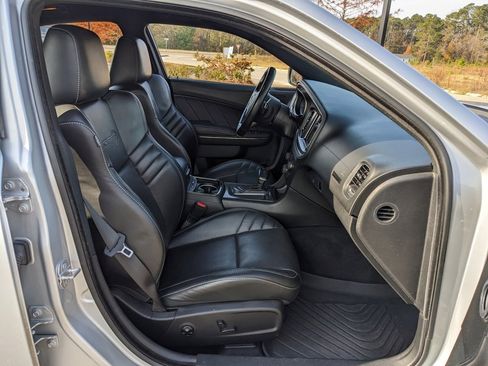 Used 2022 Dodge Charger SRT Hellcat w/ SRT Black Package image 47