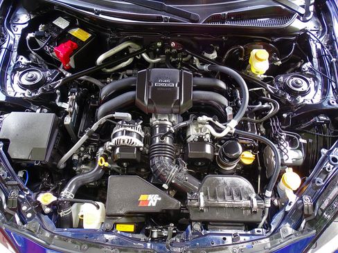 Used 2025 Toyota GR86 Premium w/ Performance Package RWD image 20