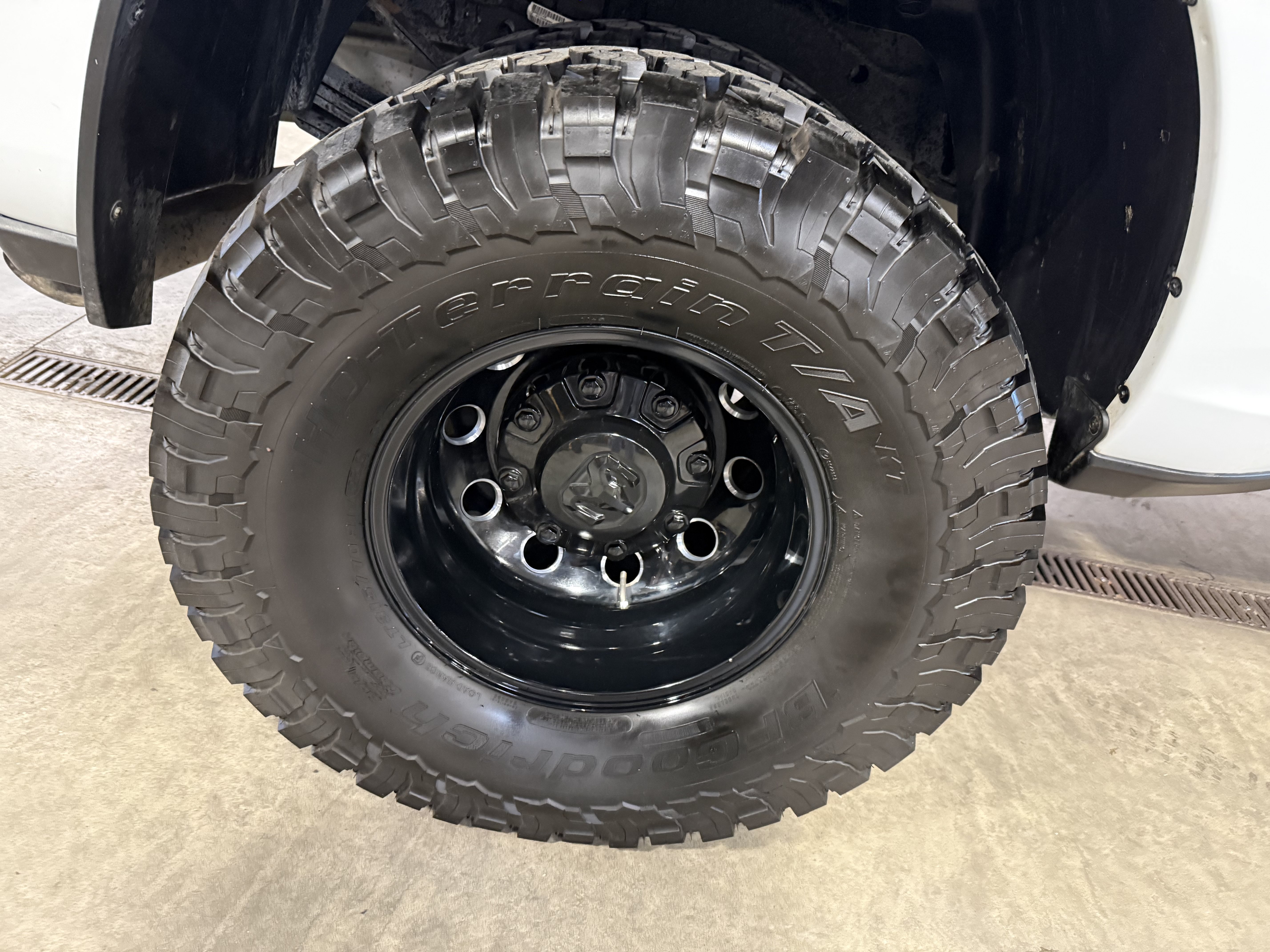 Used 2023 RAM 3500 Laramie AWD/4WD image 22