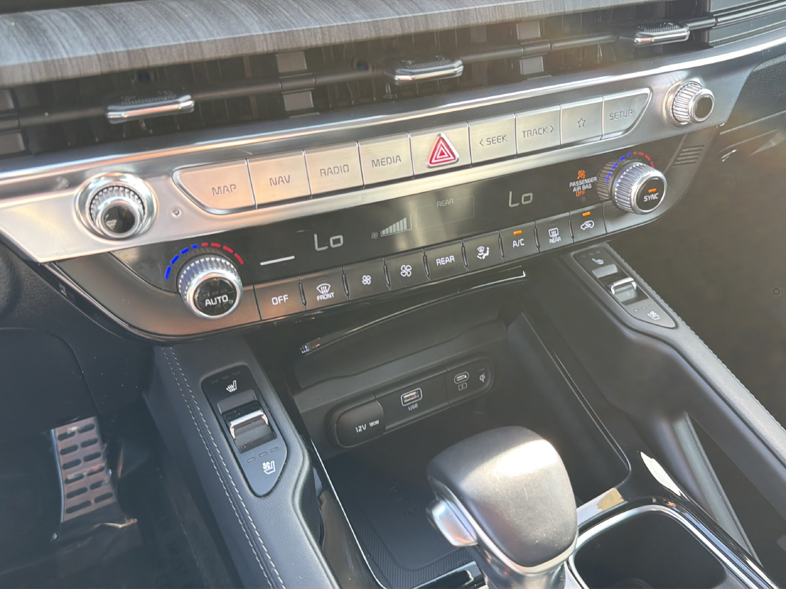 Used 2023 Kia Telluride SX FWD image 28