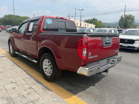 Used 2019 Nissan Frontier SV w/ Value Truck Package AWD/4WD image 6