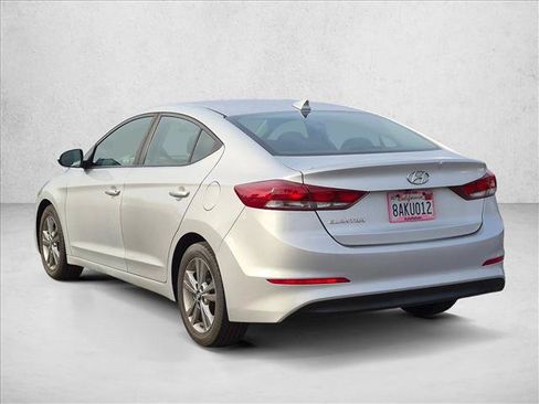 Used 2018 Hyundai Elantra SEL FWD image 8