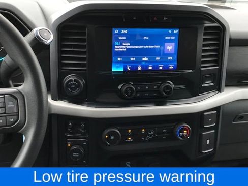 Used 2023 Ford F150 XLT w/ Trailer Tow Package image 9