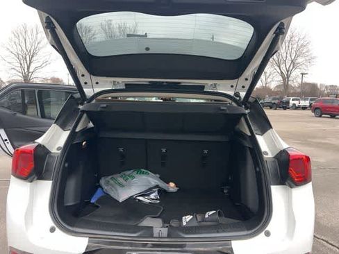 Used 2025 Buick Encore GX Sport Touring w/ Advanced Technology Package image 8