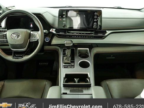 Used 2021 Toyota Sienna XSE w/ XSE Plus Package FWD image 20